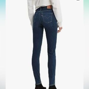 Levi’s 311 Shaping Skinny Size 30